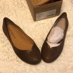 New Brown flats